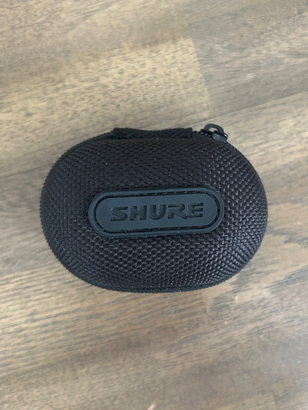 Shure MV88 condenser microphone and case